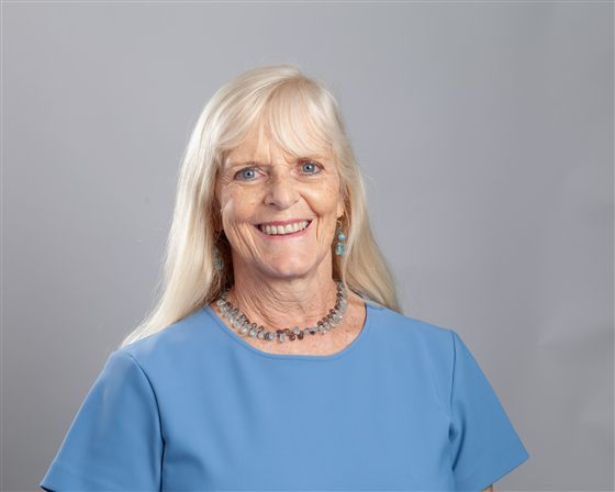 Dr Melanie Lee