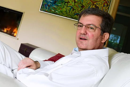 The Wall Street Journal — Desperate for a Treatment, One Physician Heals Himself (2010)
